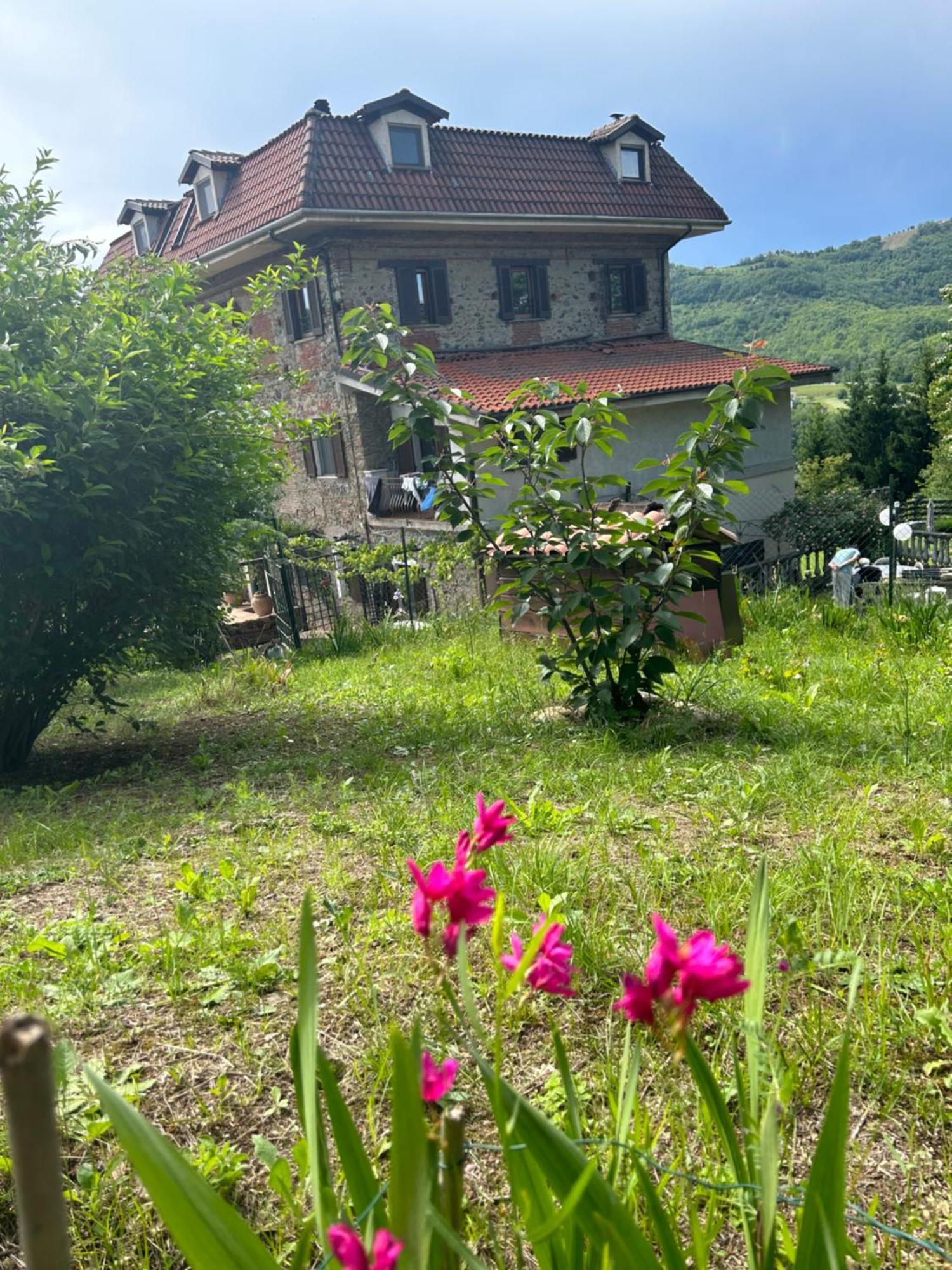 Cascina Ciosse B&B Grognardo Exterior foto